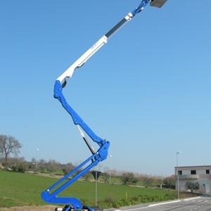 談談常見高空作業平臺車租賃價格多少